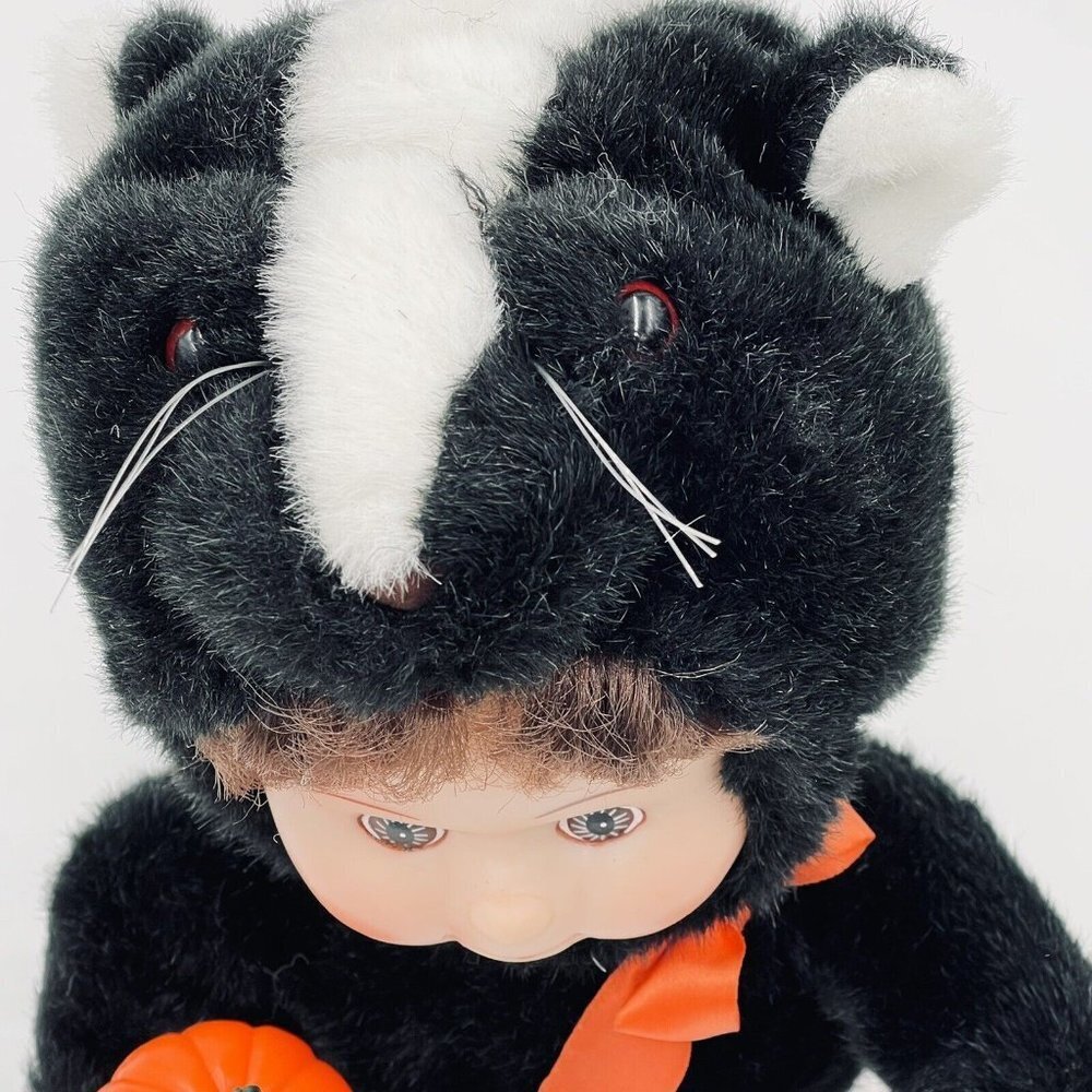 Vintage Animated Halloween Kid In Skunk Costume Motionettes Works Motion-ette - Picture 7 of 10